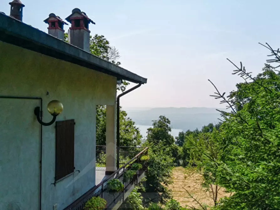 Immagine 1 di Casa indipendente in vendita  in via fontanella 13 a Massino Visconti