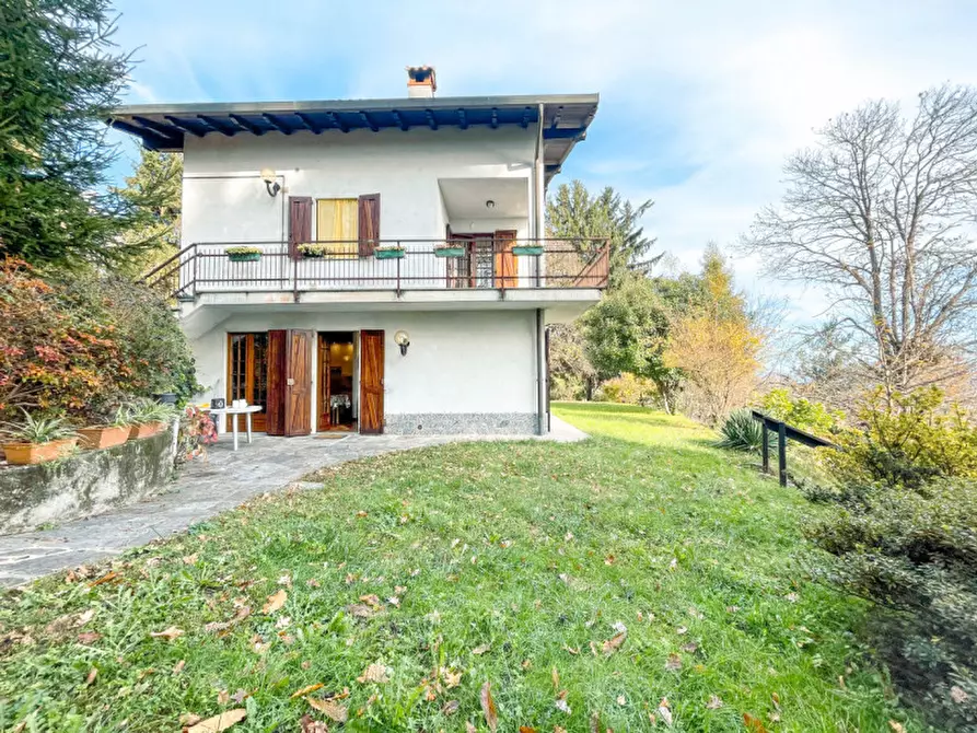 Immagine 3 di Casa indipendente in vendita  in via fontanella 13 a Massino Visconti