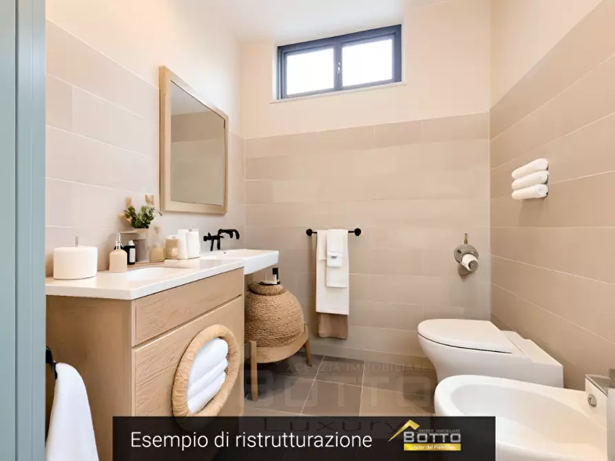 Immagine 14 di Casa indipendente in vendita  in via fontanella 13 a Massino Visconti