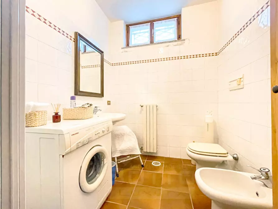 Immagine 15 di Casa indipendente in vendita  in via fontanella 13 a Massino Visconti