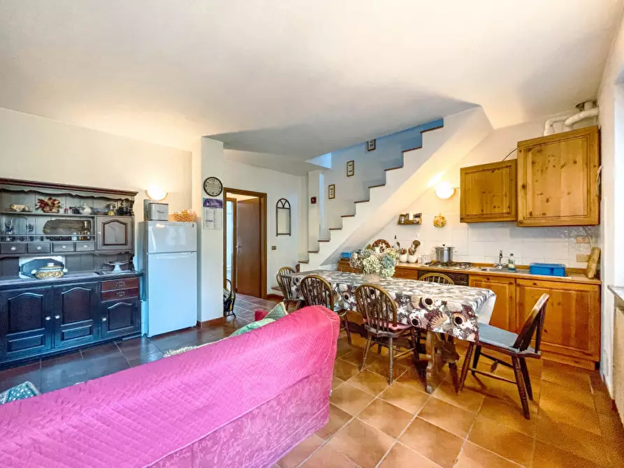 Immagine 23 di Casa indipendente in vendita  in via fontanella 13 a Massino Visconti