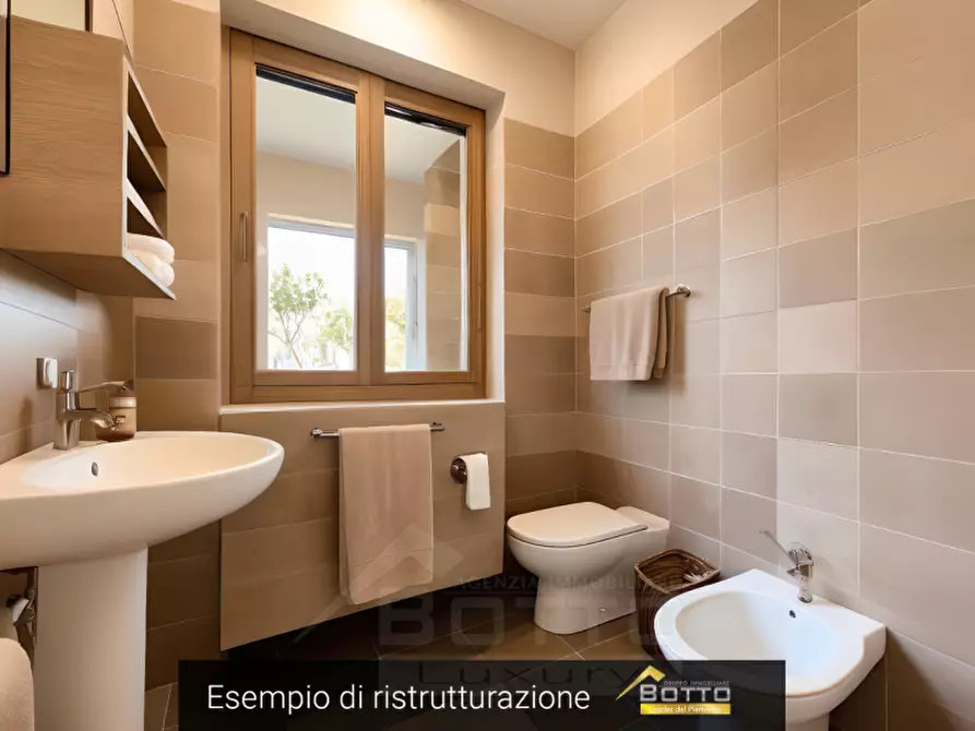 Immagine 30 di Casa indipendente in vendita  in via fontanella 13 a Massino Visconti