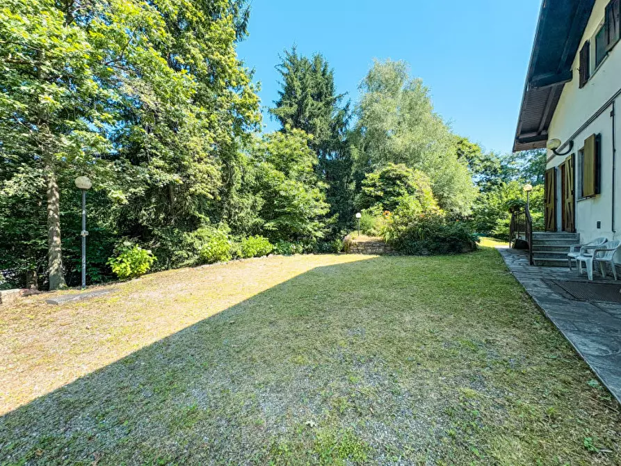 Immagine 59 di Casa indipendente in vendita  in via fontanella 13 a Massino Visconti