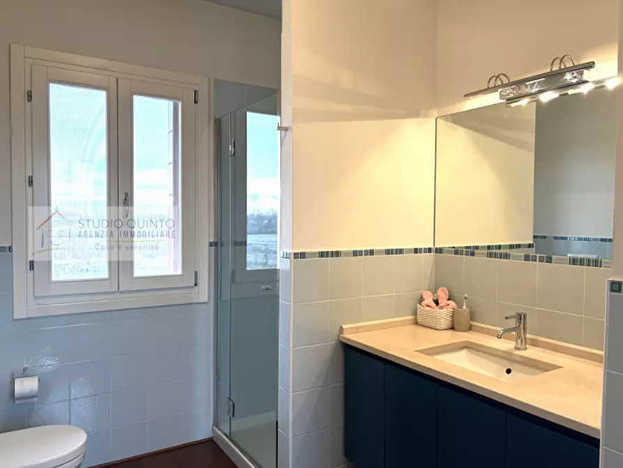 Immagine 37 di Villa in vendita  a Quinto Di Treviso