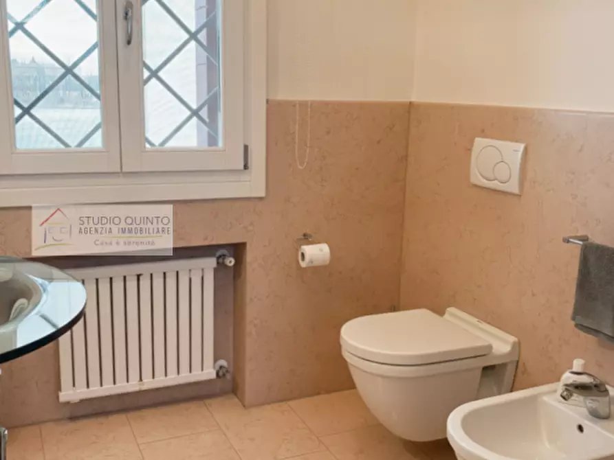 Immagine 38 di Villa in vendita  a Quinto Di Treviso