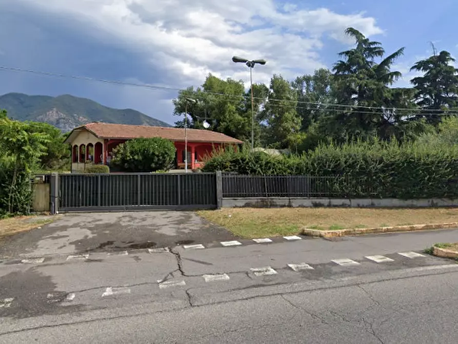 Immagine 2 di Villa in vendita  in via Risorgimento 2 a Iseo