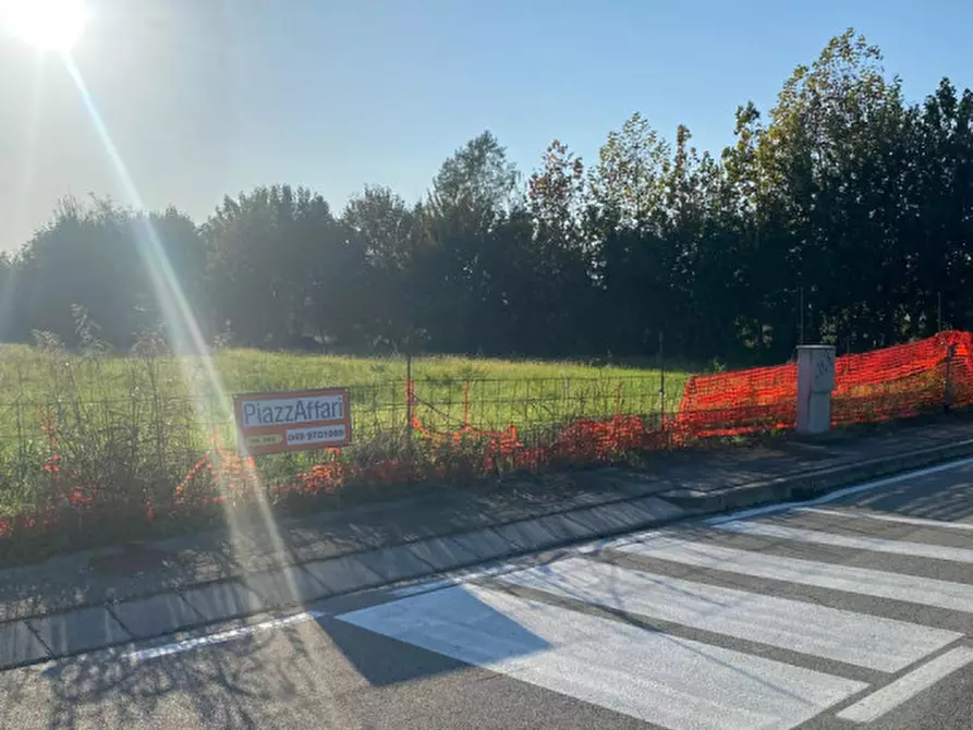 Immagine 2 di Terreno in vendita  in Via S. Tommaso a Piove Di Sacco