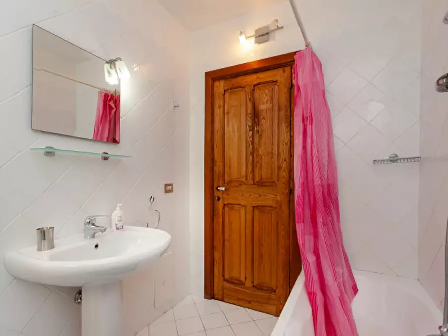 Immagine 25 di Villa in vendita  in Via Amsicora a Posada