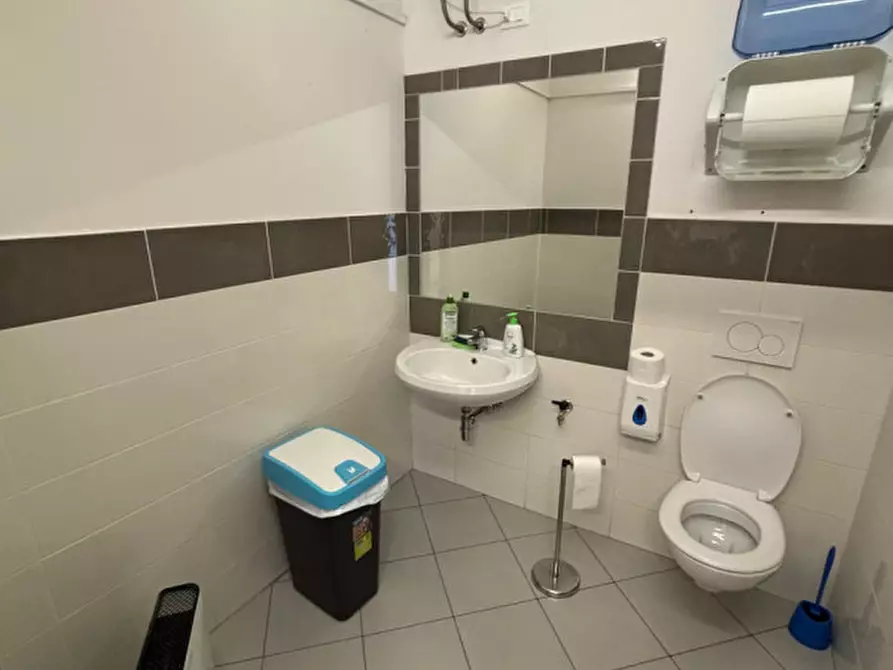 Immagine 6 di Ufficio in affitto  in VIA LORENZO DI CREDI a Firenze