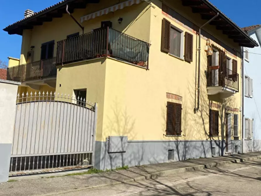 Immagine 1 di Casa bifamiliare in vendita  in Viale Cavaglià a Villastellone