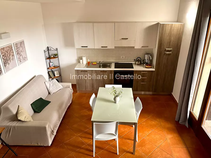 Immagine 4 di Appartamento in vendita  in Località la Fornace a Castiglione Del Lago