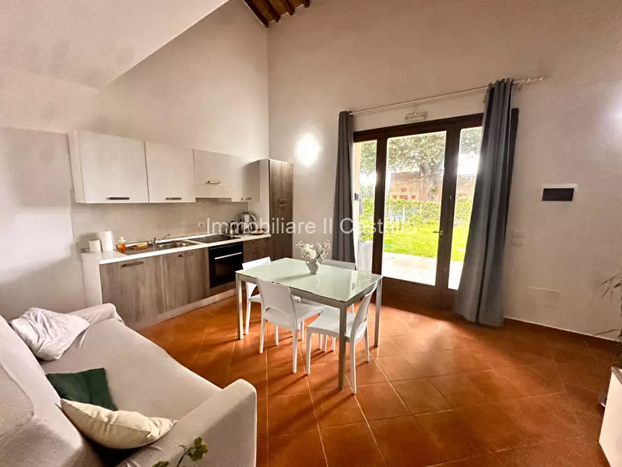 Immagine 5 di Appartamento in vendita  in Località la Fornace a Castiglione Del Lago