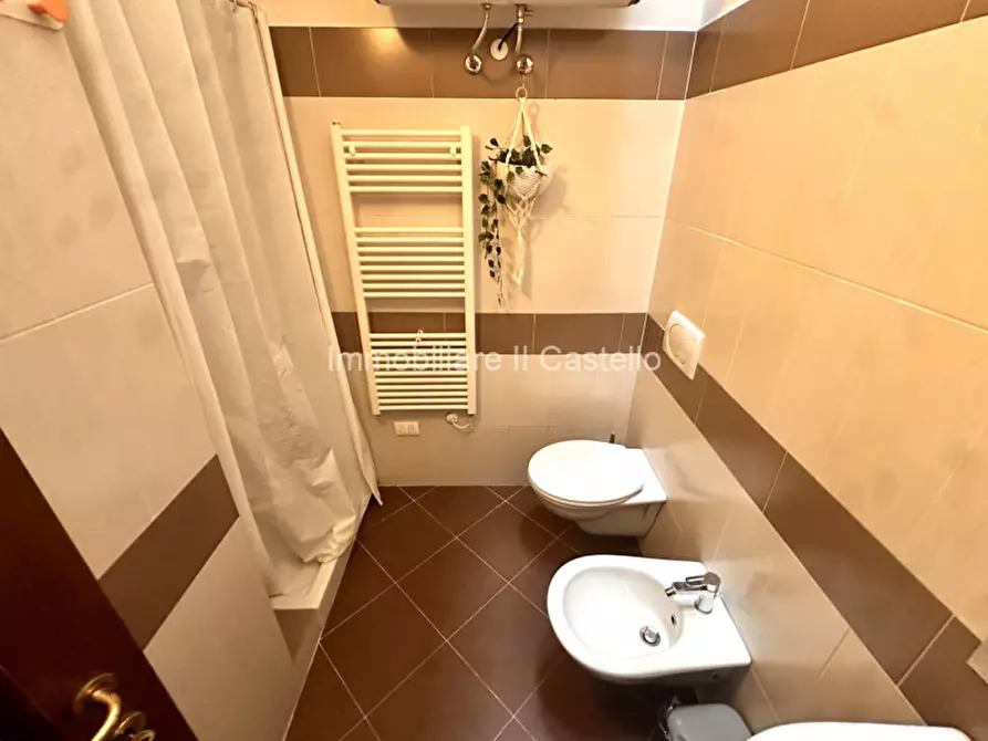 Immagine 12 di Appartamento in vendita  in Località la Fornace a Castiglione Del Lago