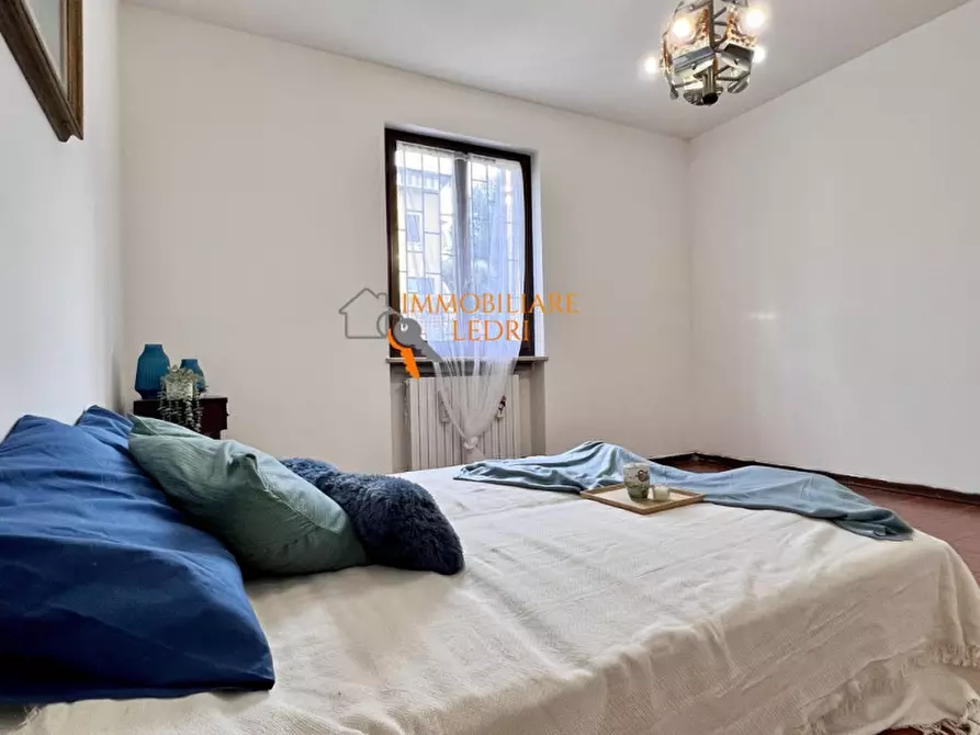 Immagine 4 di Appartamento in vendita  in via Donizetti a Sona