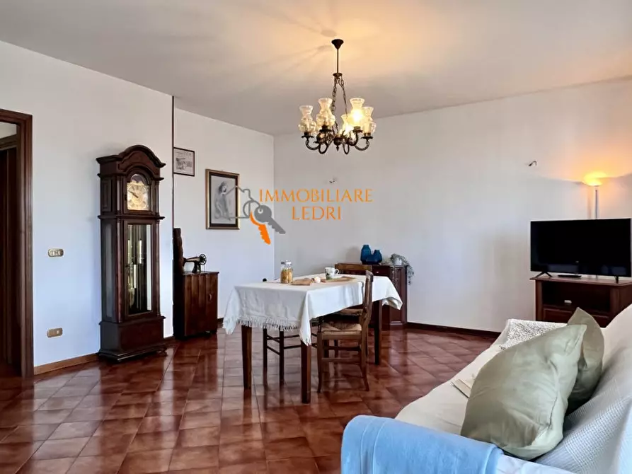 Immagine 13 di Appartamento in vendita  in via Donizetti a Sona