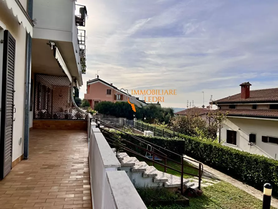 Immagine 20 di Appartamento in vendita  in via Donizetti a Sona