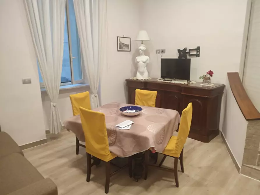 Immagine 5 di Appartamento in affitto  in vico rosario di palazzo a Napoli