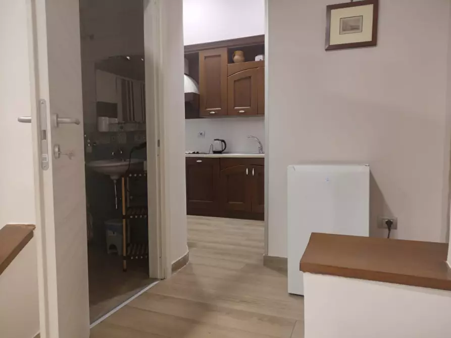 Immagine 12 di Appartamento in affitto  in vico rosario di palazzo a Napoli