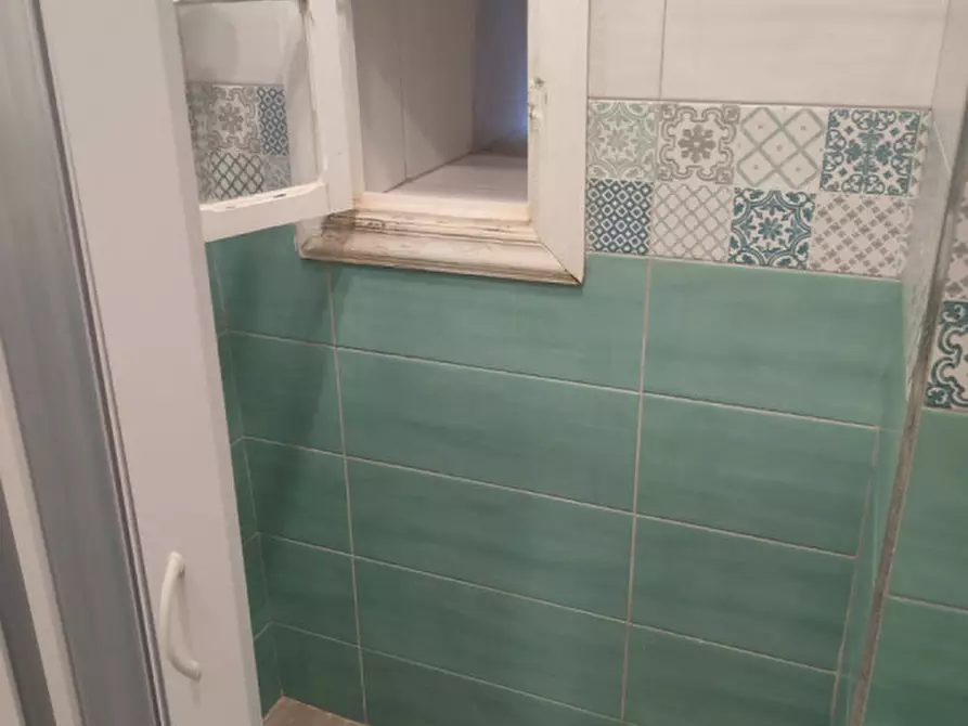 Immagine 14 di Appartamento in affitto  in vico rosario di palazzo a Napoli