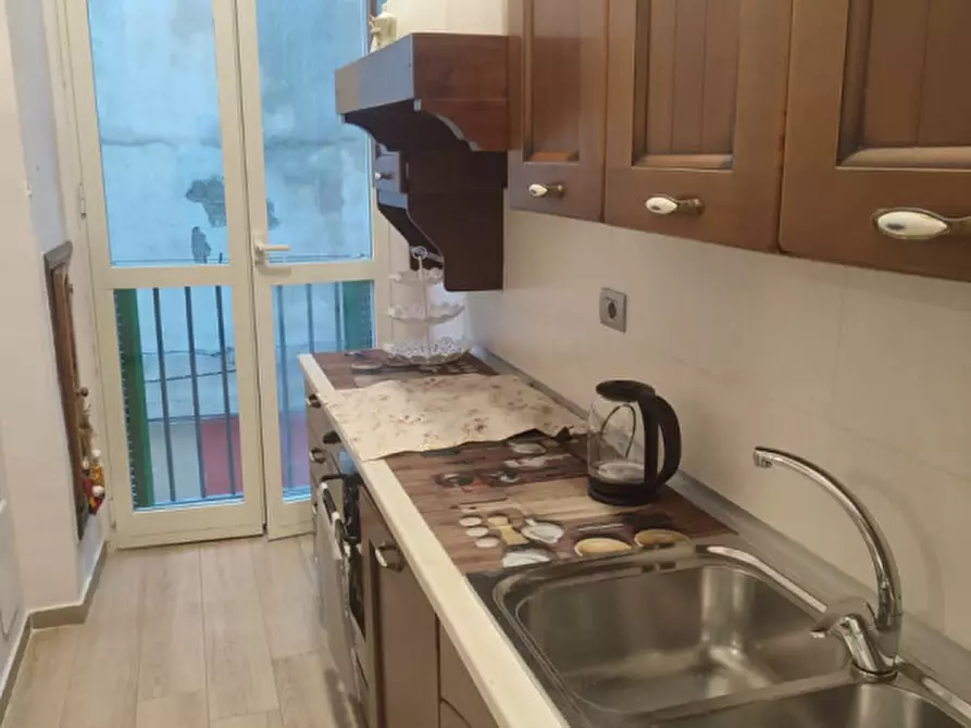 Immagine 21 di Appartamento in affitto  in vico rosario di palazzo a Napoli