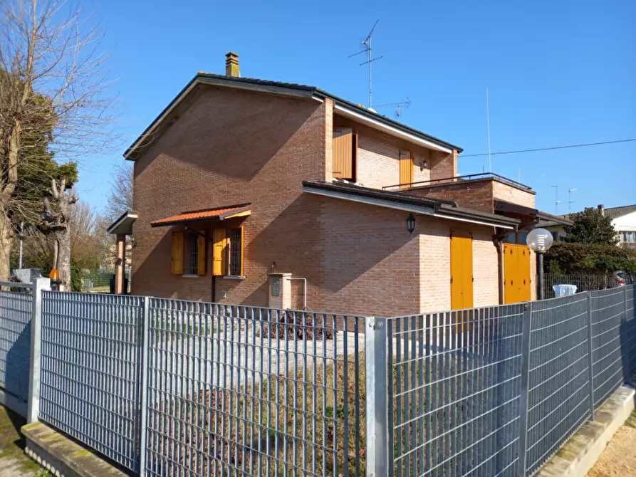 Immagine 25 di Villetta a schiera in vendita  in via raffaello 12 a Molinella