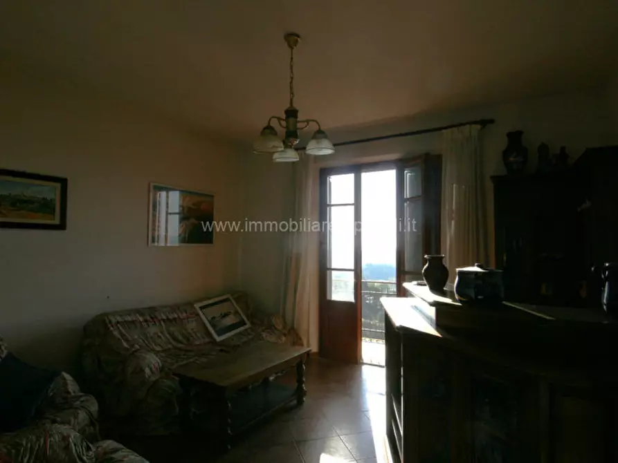 Immagine 6 di Casa indipendente in vendita  a Lucignano