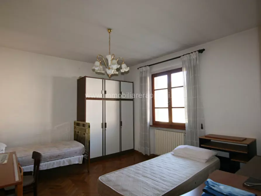 Immagine 13 di Casa indipendente in vendita  a Lucignano