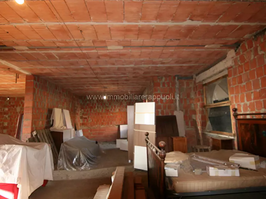 Immagine 15 di Casa indipendente in vendita  a Lucignano