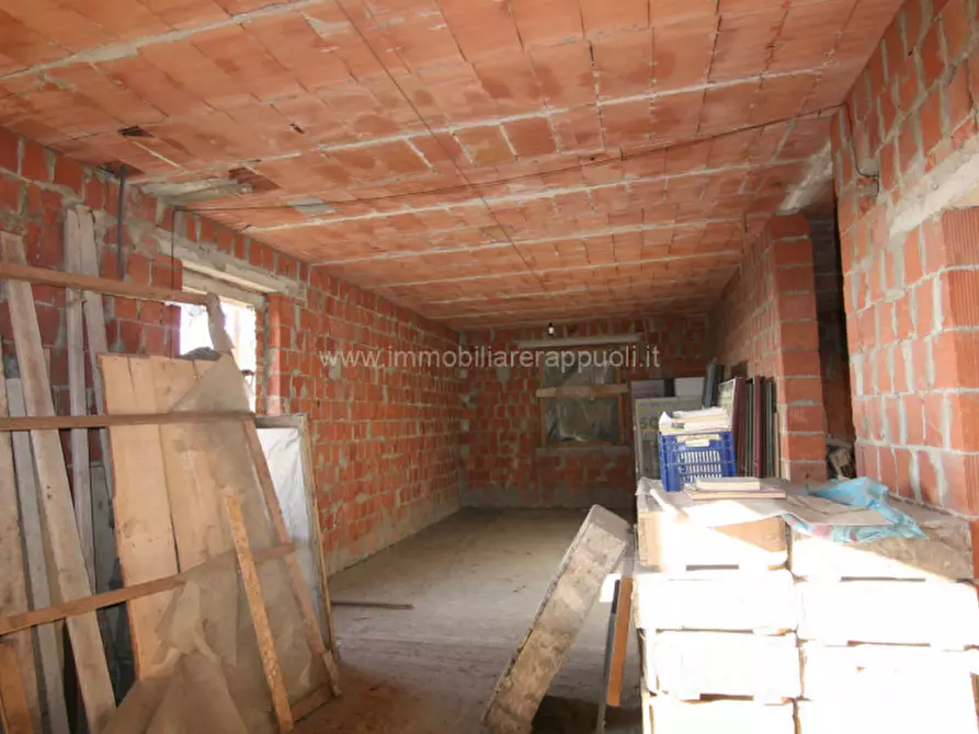 Immagine 16 di Casa indipendente in vendita  a Lucignano