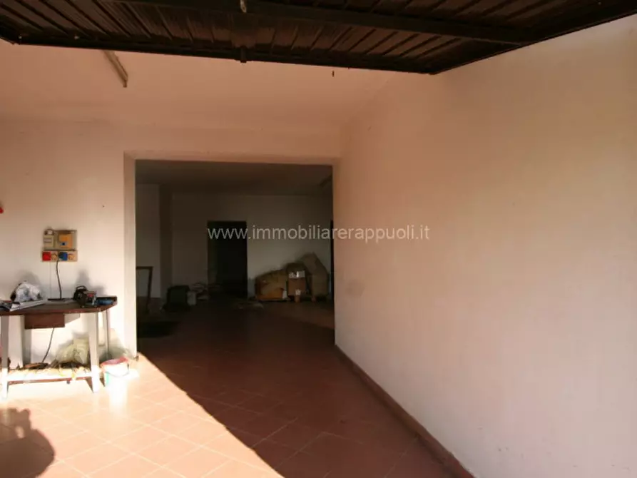 Immagine 17 di Casa indipendente in vendita  a Lucignano