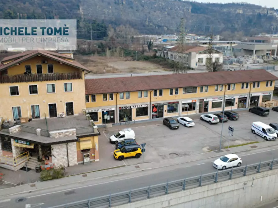 Immagine 2 di Ufficio in vendita  in via passo napoleone a Sant'ambrogio Di Valpolicella