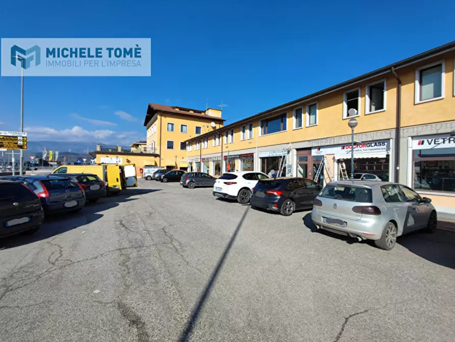 Immagine 9 di Ufficio in vendita  in via passo napoleone a Sant'ambrogio Di Valpolicella