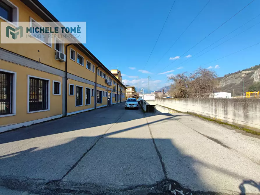 Immagine 12 di Ufficio in vendita  in via passo napoleone a Sant'ambrogio Di Valpolicella
