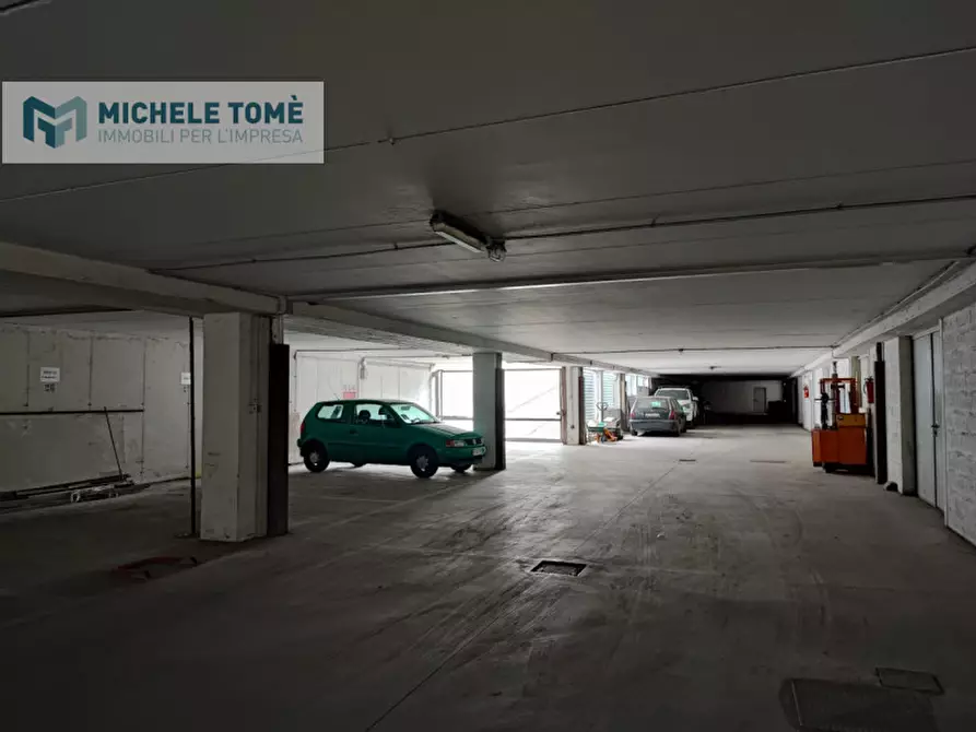 Immagine 15 di Ufficio in vendita  in via passo napoleone a Sant'ambrogio Di Valpolicella