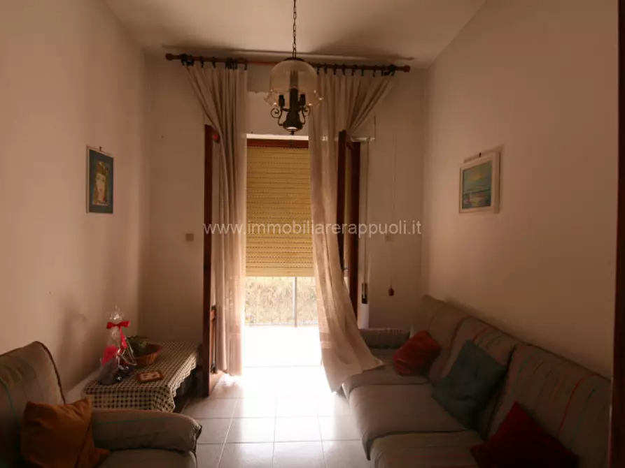 Immagine 10 di Casa indipendente in vendita  a Sinalunga