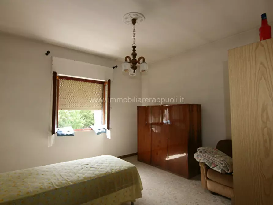 Immagine 12 di Casa indipendente in vendita  a Sinalunga