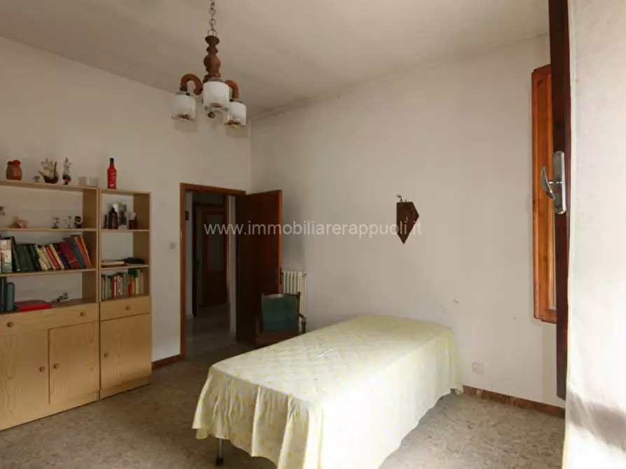 Immagine 13 di Casa indipendente in vendita  a Sinalunga