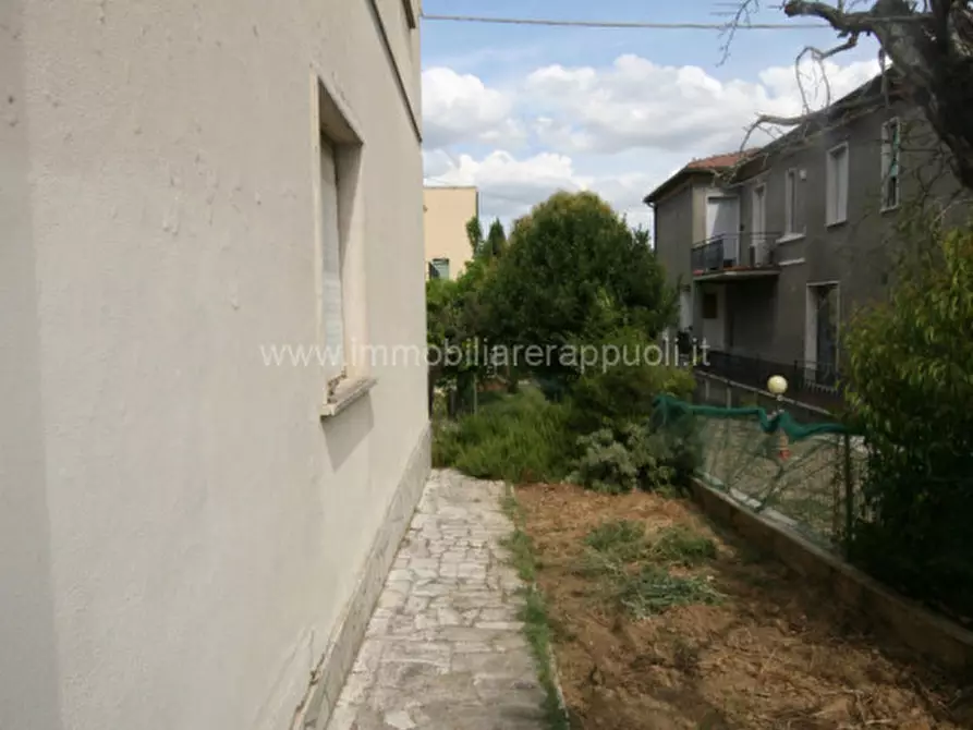 Immagine 24 di Casa indipendente in vendita  a Sinalunga