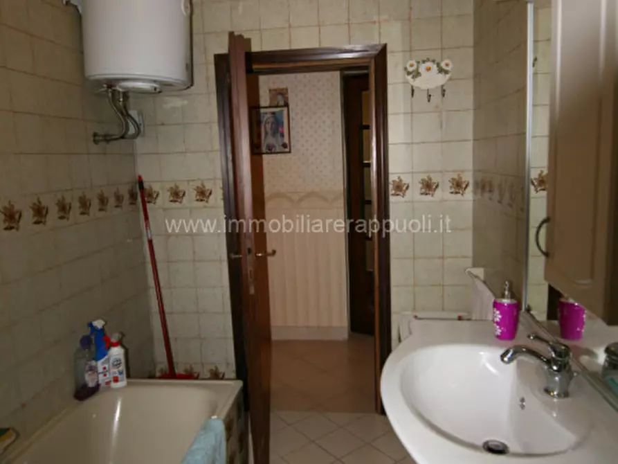 Immagine 23 di Casa indipendente in vendita  a Torrita Di Siena