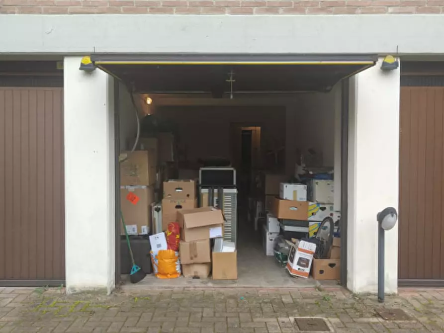 Immagine 18 di Appartamento in vendita  in VIA PATERLINI 12 a Correggio