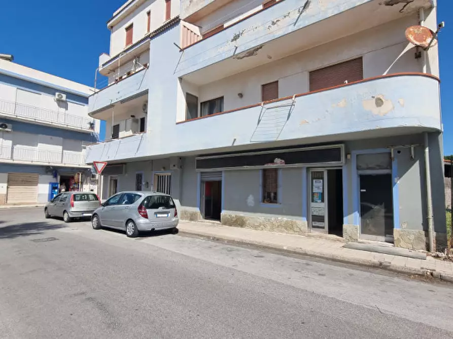 Immagine 3 di Negozio in vendita  in VIA CALDERA a Barcellona Pozzo Di Gotto