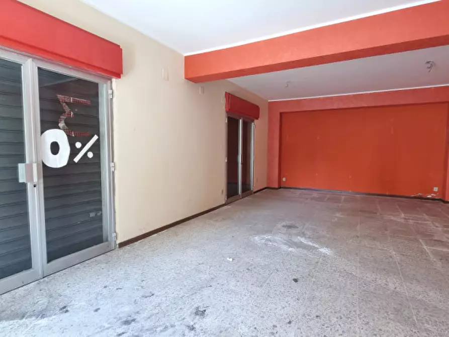 Immagine 7 di Negozio in vendita  in VIA CALDERA a Barcellona Pozzo Di Gotto