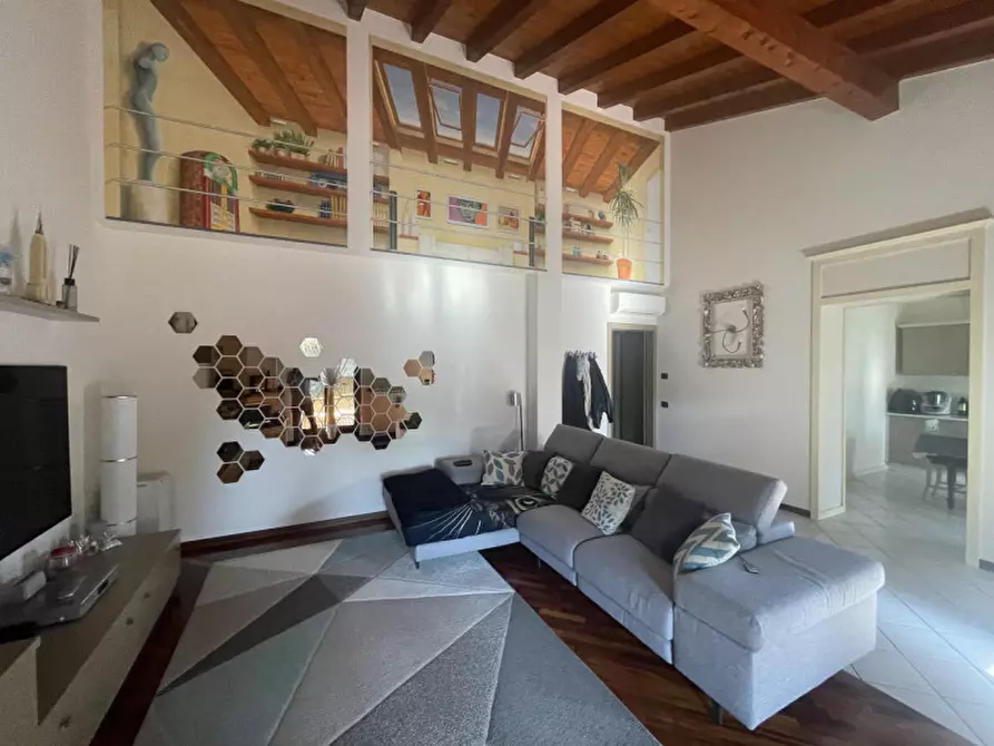 Immagine 2 di Villa in vendita  in via strada dei quarti 41 a Calcinato