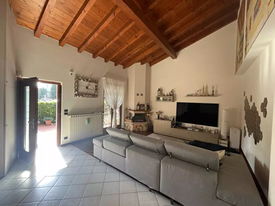 Immagine 5 di Villa in vendita  in via strada dei quarti 41 a Calcinato