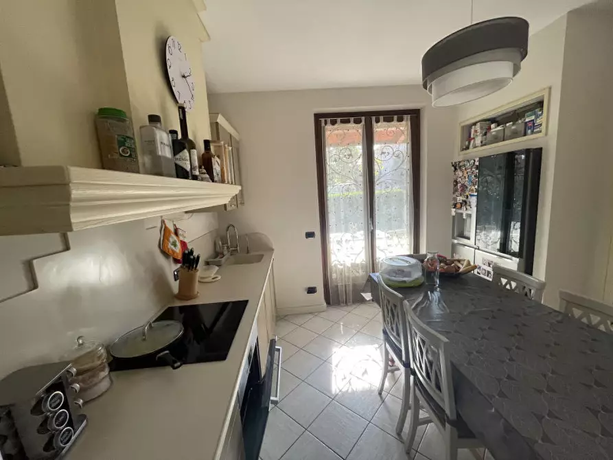 Immagine 7 di Villa in vendita  in via strada dei quarti 41 a Calcinato