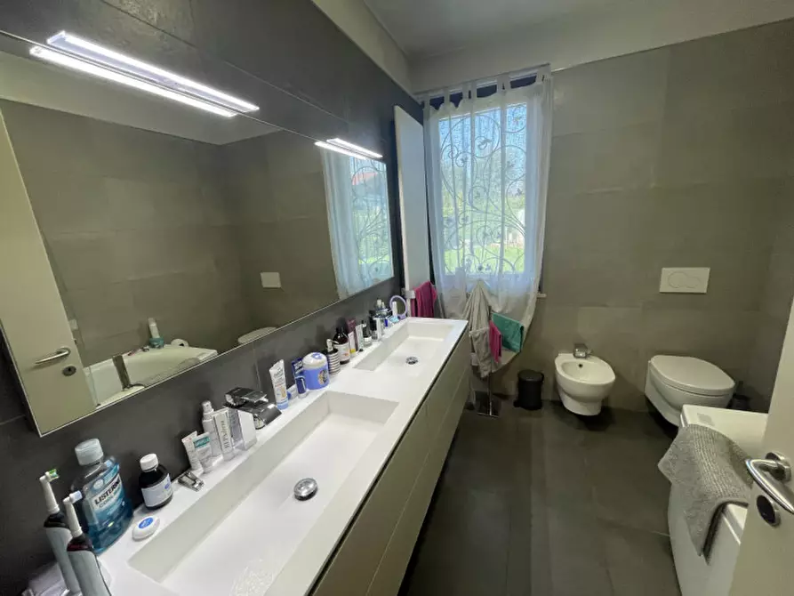 Immagine 12 di Villa in vendita  in via strada dei quarti 41 a Calcinato