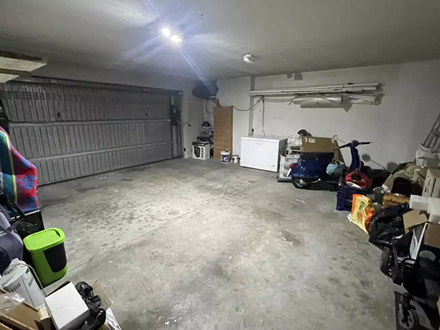 Immagine 28 di Villa in vendita  in via strada dei quarti 41 a Calcinato