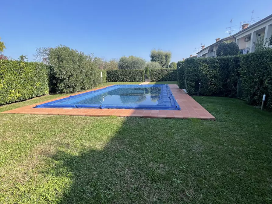 Immagine 35 di Villa in vendita  in via strada dei quarti 41 a Calcinato