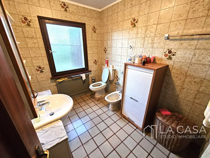 Immagine 20 di Villa in vendita  in Via Mazzini,7 a Valvasone Arzene