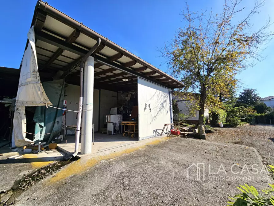 Immagine 36 di Villa in vendita  in Via Mazzini,7 a Valvasone Arzene